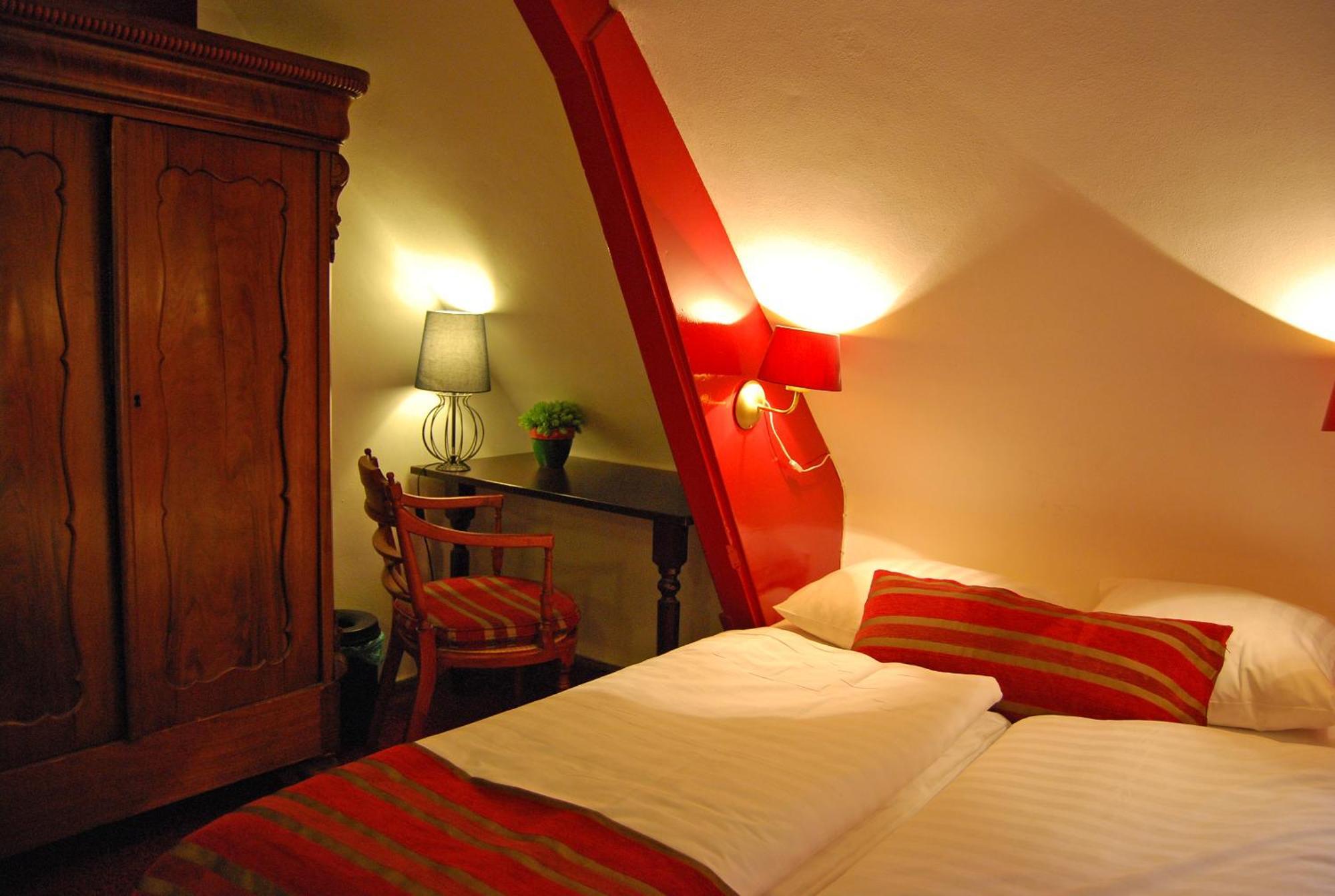 Amsterdam House Hotel Екстер'єр фото