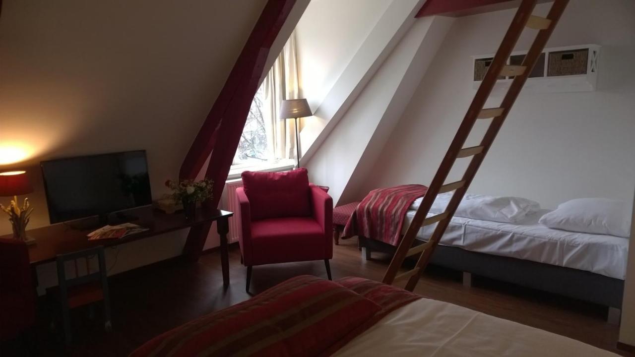 Amsterdam House Hotel Екстер'єр фото